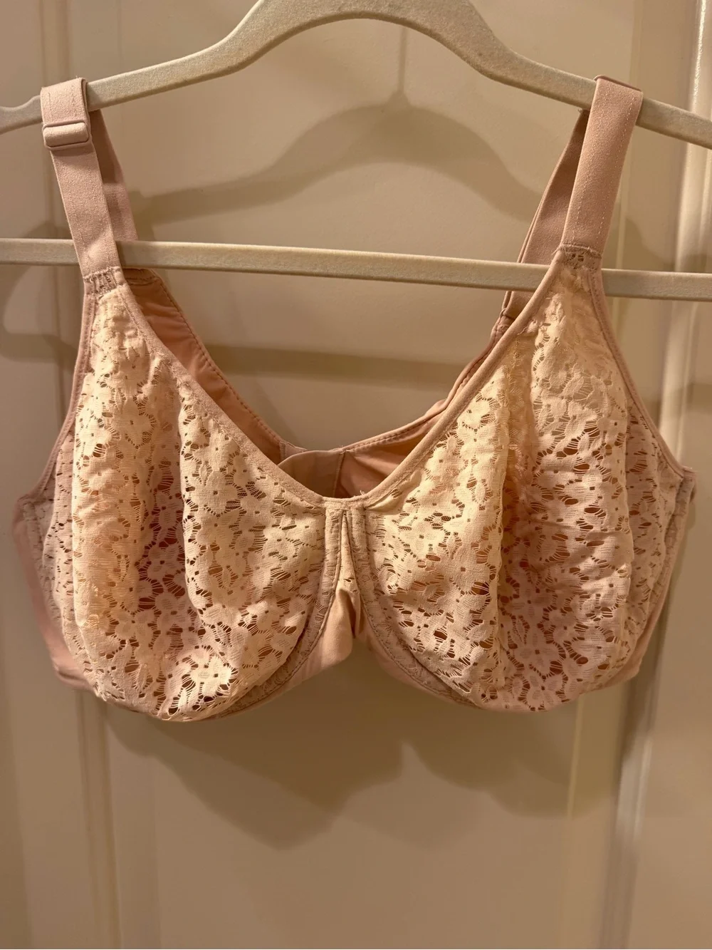 Chantelle Lace Underwire Bra - Nude Blush
